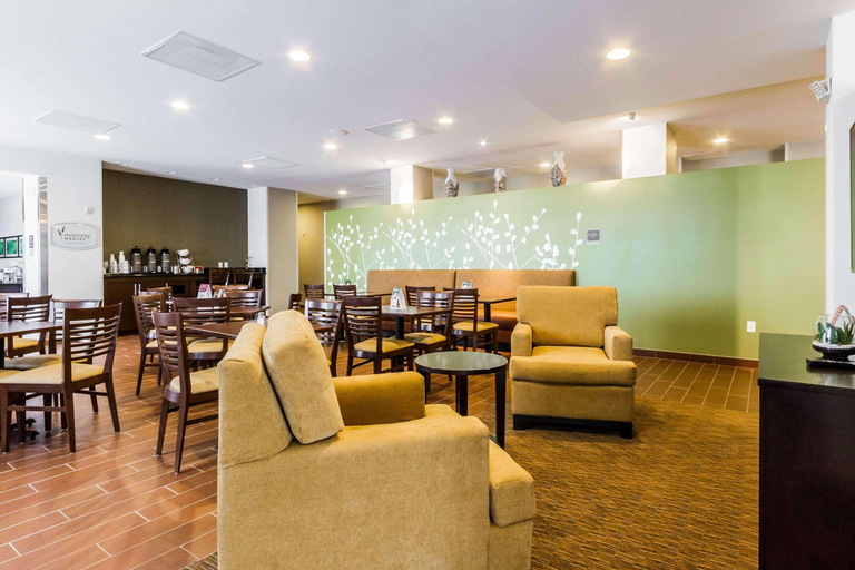 Food & Drinks 5, Sleep Inn And Suites, Ector