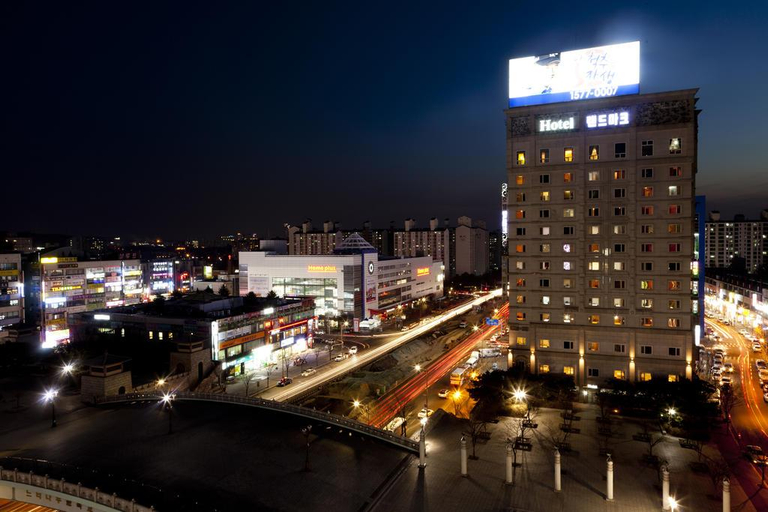Exterior & Views 2, Landmark Hotel suwon, Yongin