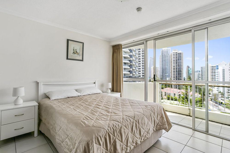 Bedroom 4, Surfers Beachside Holiday Apartments, Gold Coast