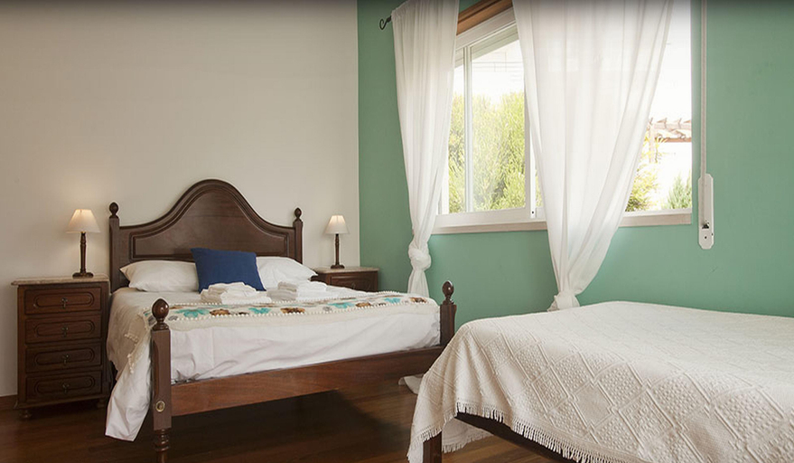 Bedroom 4, Ericeira Chill Hill Hostel & Private Rooms, Mafra