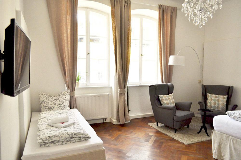 Bedroom 2, Art Hotel & Hostel, Passau