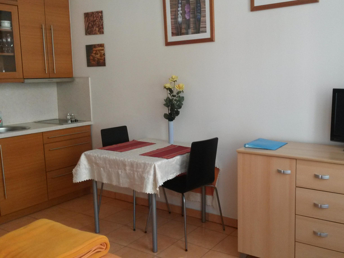 Bedroom 2, Aparthotel City 5, Praha 5