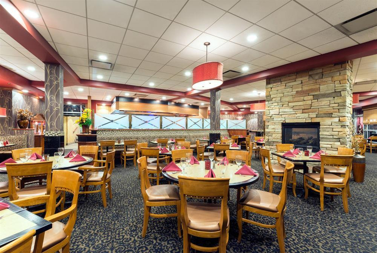 Food & Drinks, RAMADA AMHERST/GETZVILLE HOTEL AND CONFERENCE CENTER, Erie
