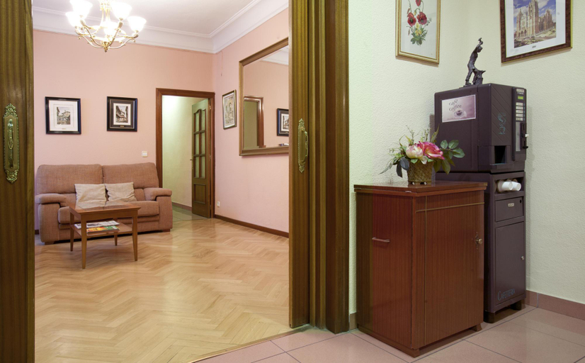 Public Area 2, Hostal Maria Luisa, Madrid