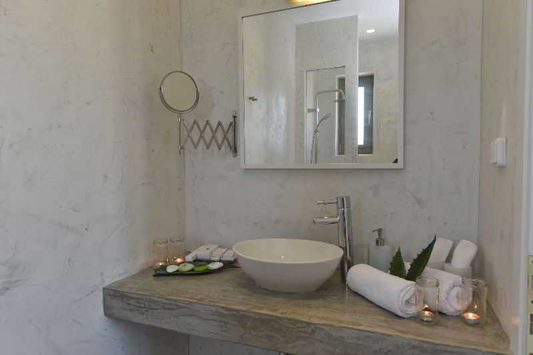 Bathroom 4, Naoussa Hills Boutique Resort, South Aegean