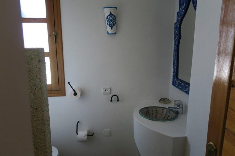 Bathroom 4, Hotel Al Alba, Tanger-Assilah