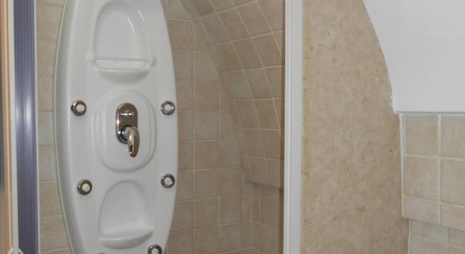 Bathroom 4, Dimore Piazza Roma Trulli & Suite, Bari
