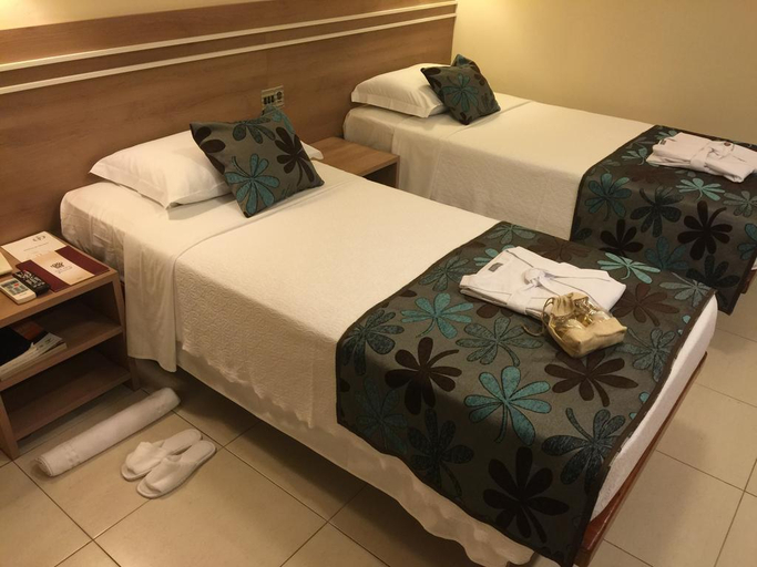 Bedroom 4, Palace Hotel, Campos