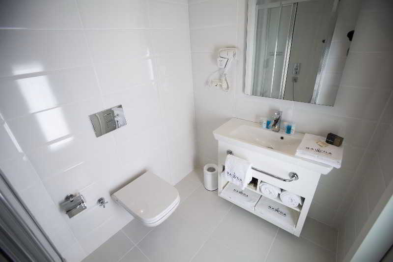 Bathroom, Rawda Hotel Bakirkoy, Bakırköy