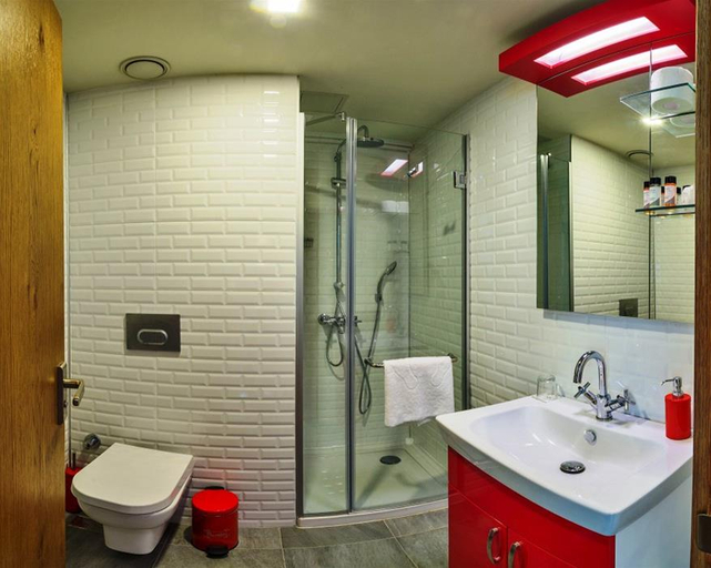 Bathroom, Endless Boutique Hotel, Beyoğlu