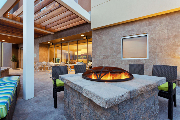 Public Area 3, Home2 Suites by Hilton Baltimore / Aberdeen, MD, Harford