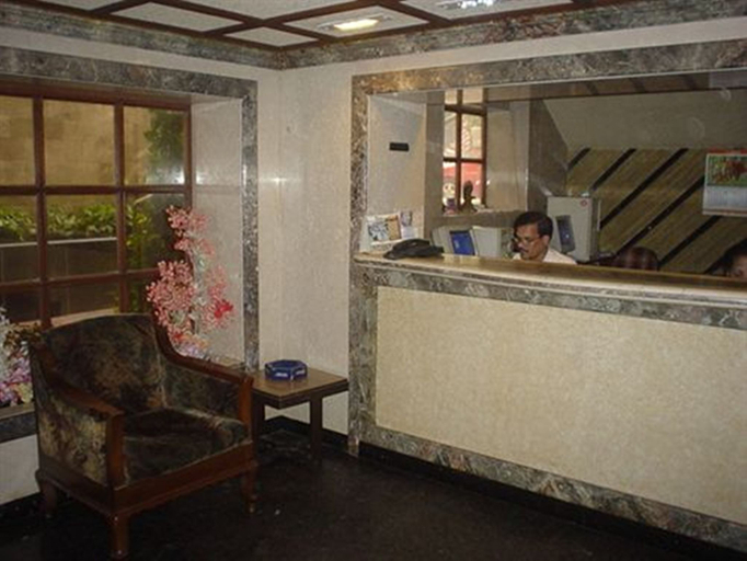 Public Area 2, Pals Hotel, Mumbai City