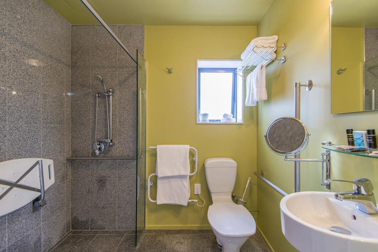 Bathroom 4, Kaikoura Quality Suites, Kaikoura