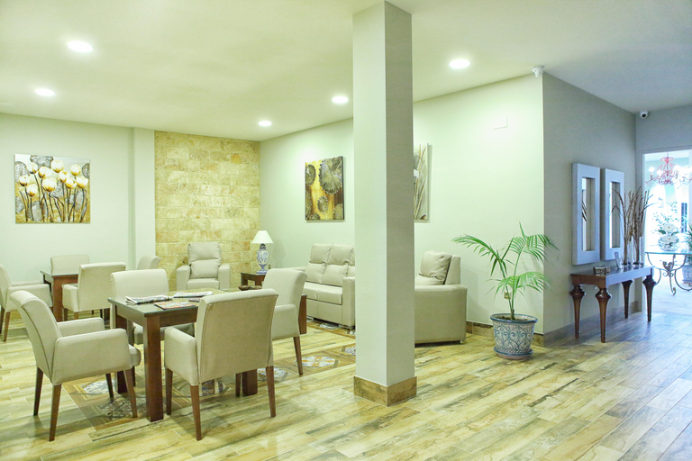 Public Area 3, Hostal Garlu, Córdoba