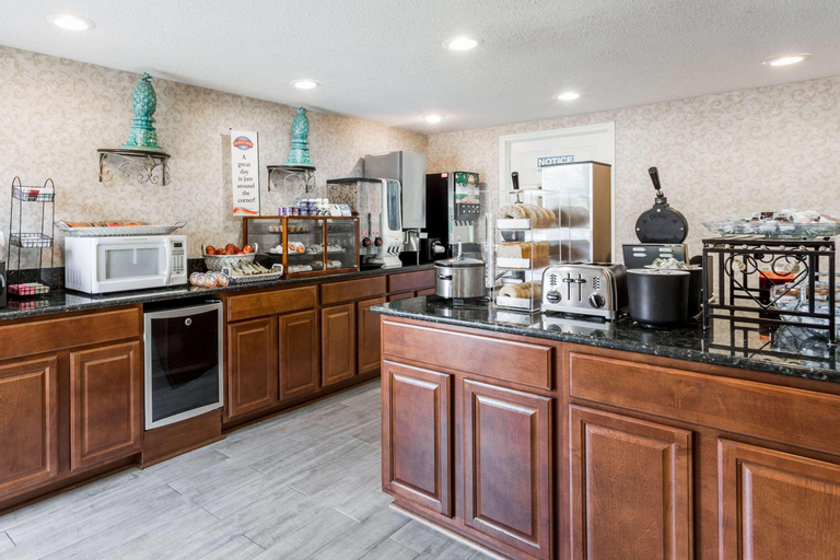 Baymont by Wyndham Greensboro/Coliseum, Guilford
