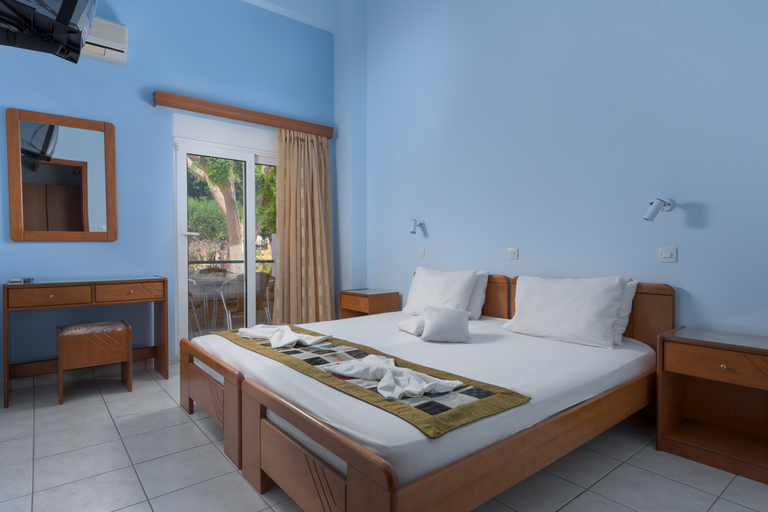Bedroom, Vlycha Beach Studios, South Aegean