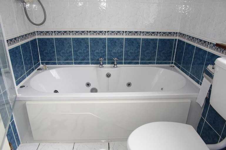 Bathroom 3, Bru Na Pairc B&B