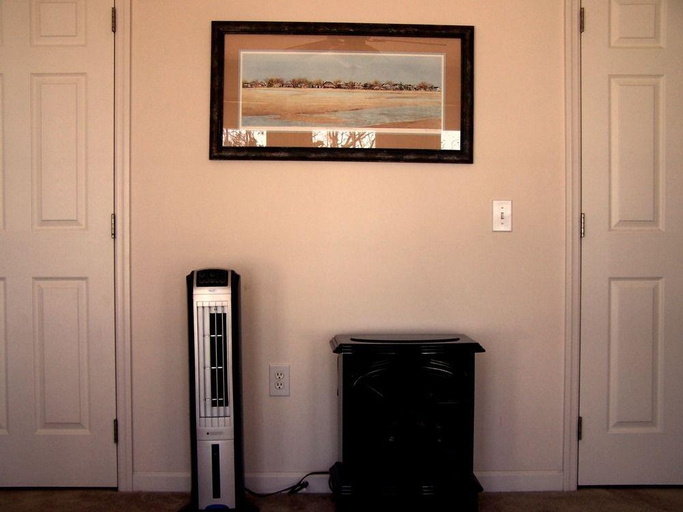 Public Area 3, The Baywood Bed & Breakfast, Northampton