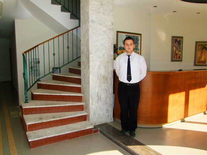 Public Area, Green Hotel, Tiranës