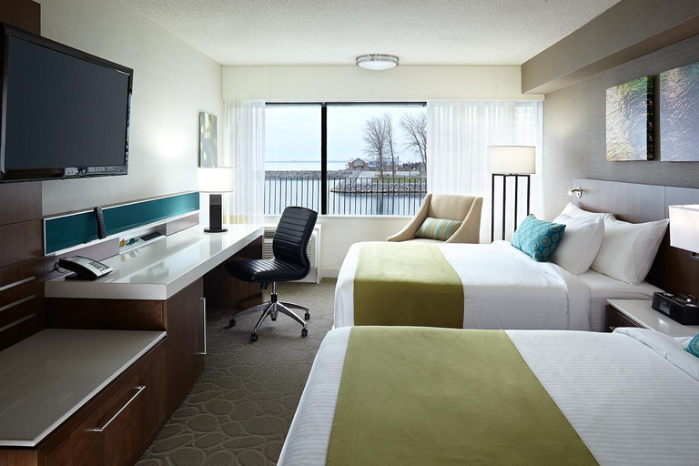 Bedroom 3, Delta Hotels Kingston Waterfront, Frontenac