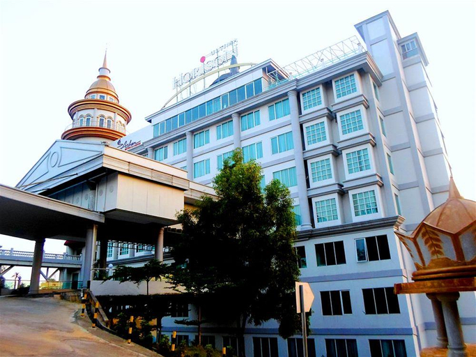 Exterior & Views 2, King S Hotel Batam A Phm Collection, Batam