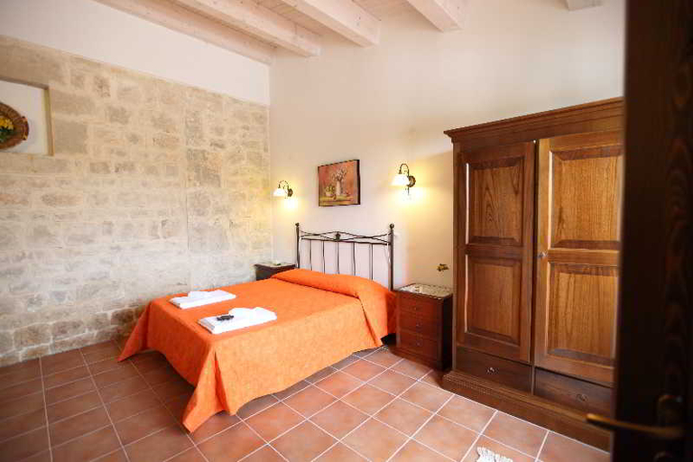 Bedroom 2, Agriturismo Serrafiori, Ragusa