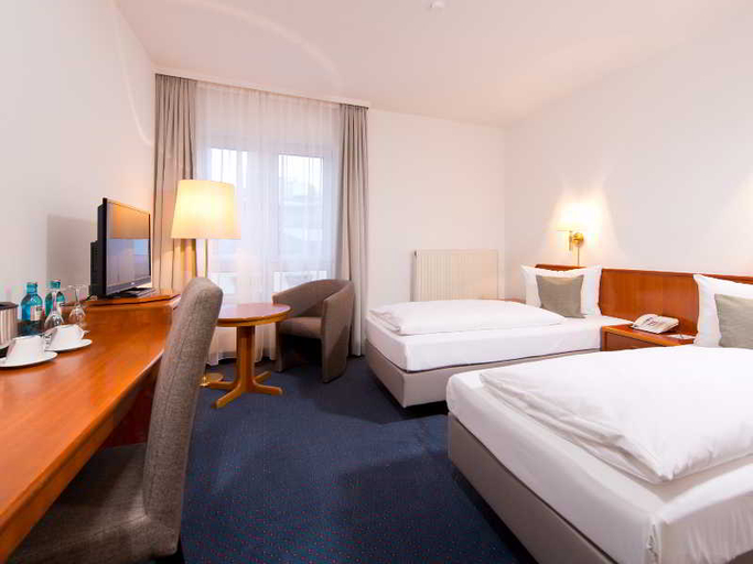 Bedroom 3, ACHAT Hotel Neustadt an der Weinstraße, Neustadt an der Weinstraße
