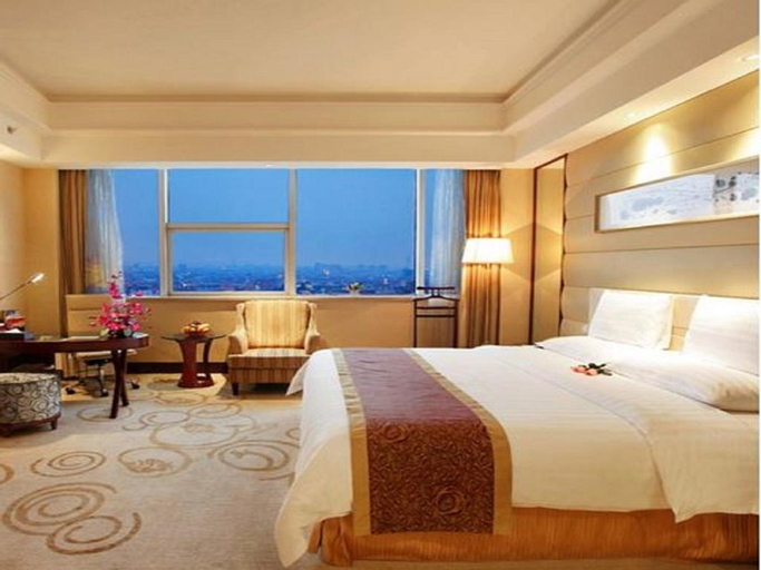 Bedroom 3, Golden Shining New Century Grand Hotel Beihai, Beihai