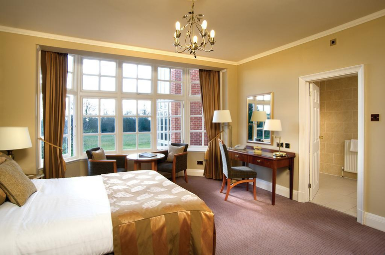 Bedroom 2, The Grovefield House, Buckinghamshire