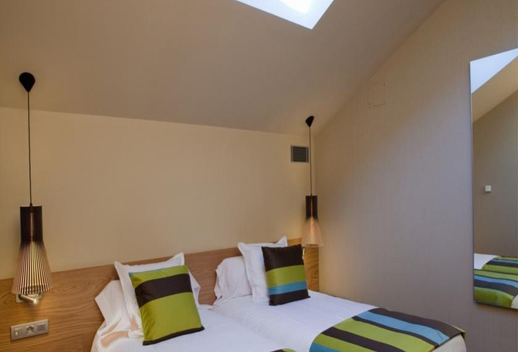 Bedroom 4, Vall De Nuria Apartamentos, Girona