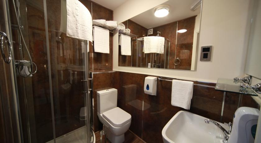 Bathroom, Le Ville Hotel, Manchester