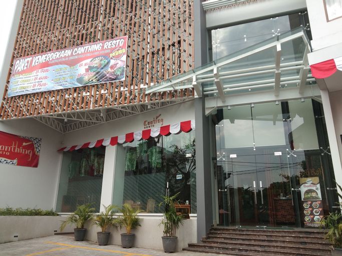 Parangraja Hotel, Solo