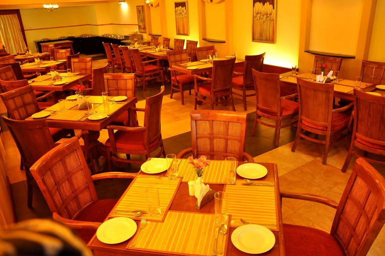 Food & Drinks 3, Quality Inn Sabari Resorts, Dindigul