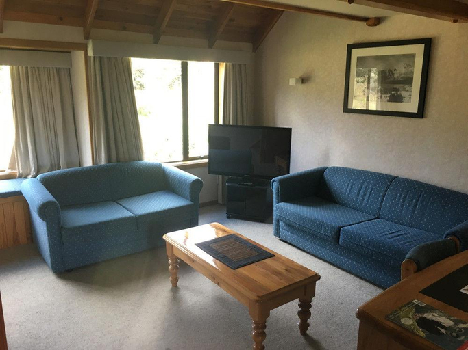 Public Area 3, Alpine Lodge, Tasman