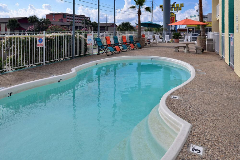 Sport & Beauty 5, Beachcomber Inn, Galveston
