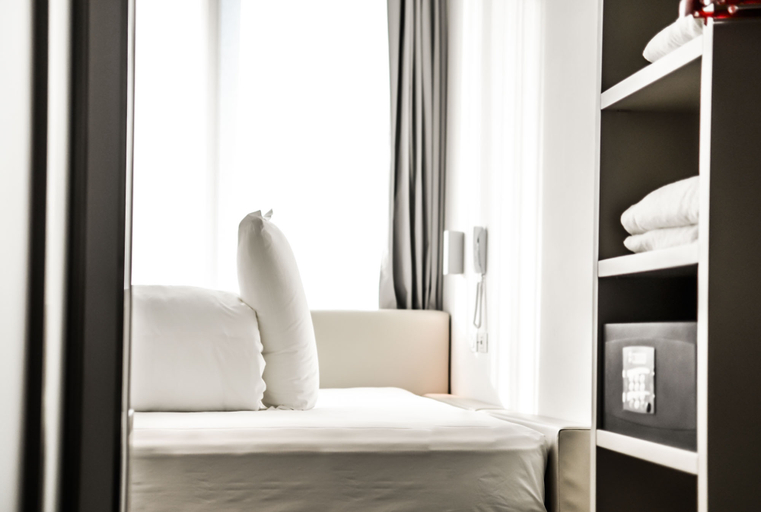 Bedroom 5, Fasthotel Linate, Milano