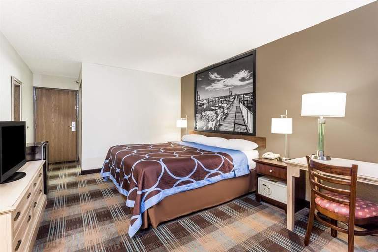 Bedroom 1, Super 8 by Wyndham Joppa, Harford