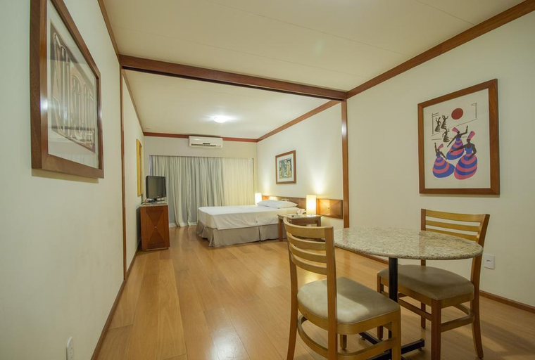 Bedroom 1, Crystal, Londrina