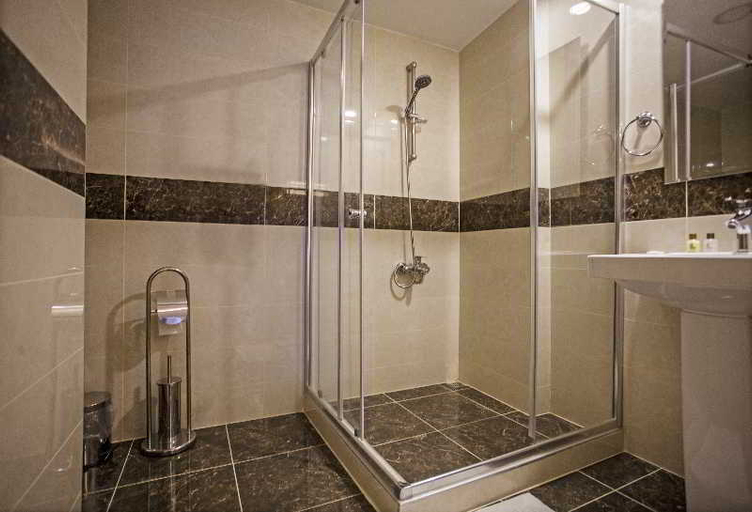 Bathroom 5, Galatower Hotel, Beyoğlu