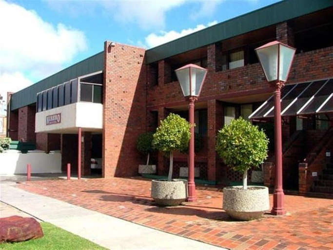 Exterior & Views 2, Echuca Nirebo Hotel, Campaspe - Echuca