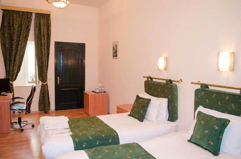 Bedroom 2, Old City Inn Hotels, Baku