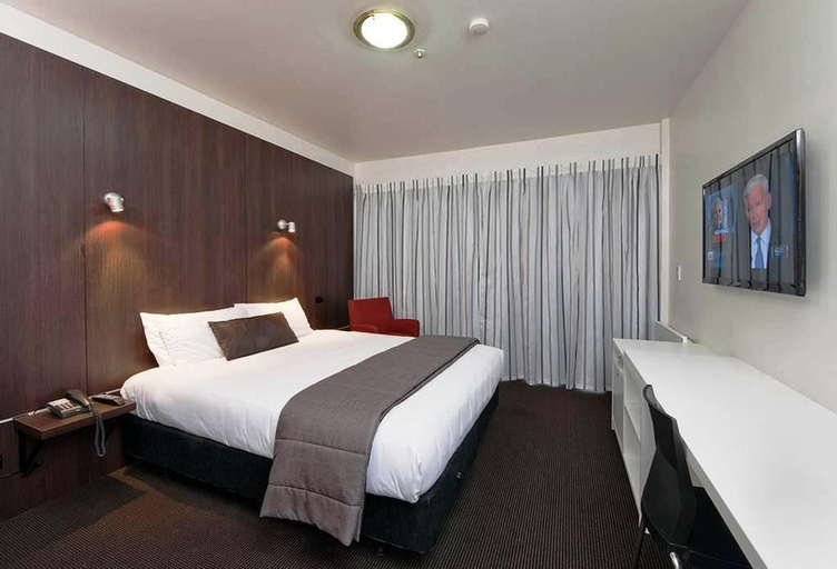 Bedroom 3, Grand Riccarton Hotel, Christchurch