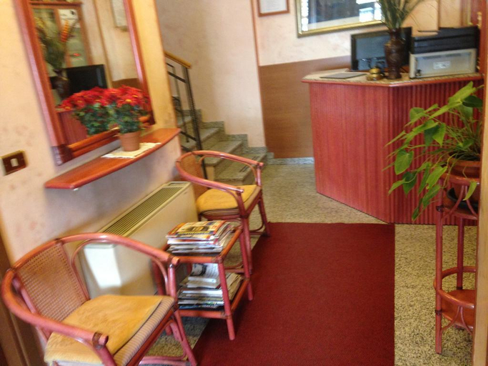 Public Area 3, Hotel La Caravella   Milano, Milano