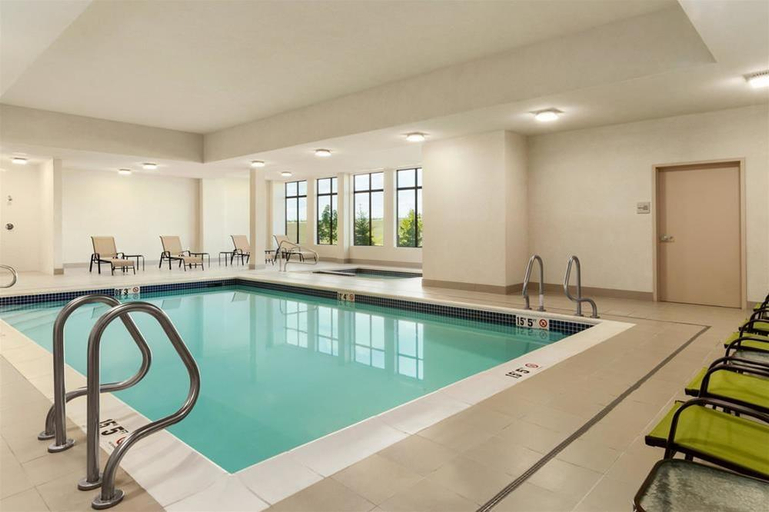 Sport & Beauty, Hampton Inn Edmonton/Sherwood Park, Division No. 11