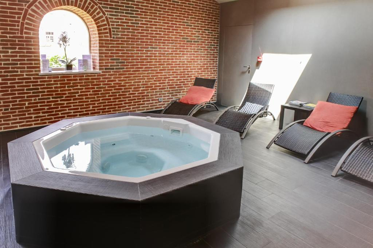 Bathroom, Chateau d Etoges, Marne