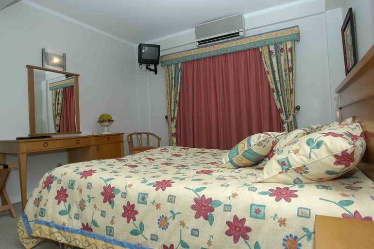 Bedroom 5, Paraiso, Oliveira do Bairro