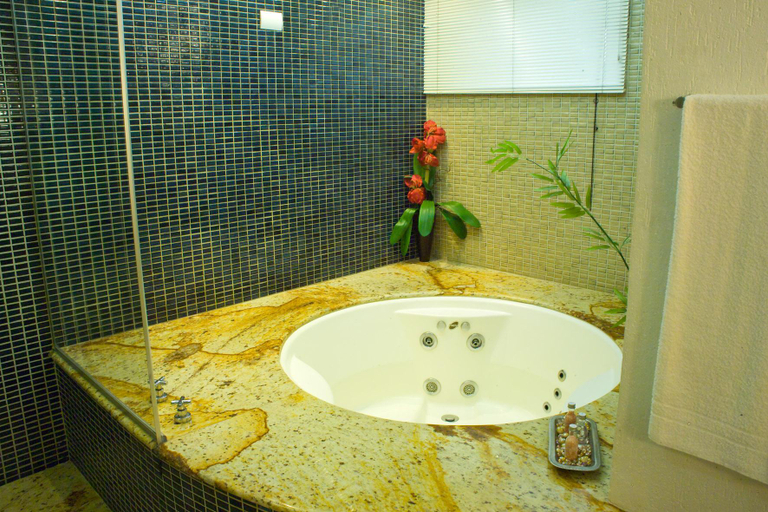 Bathroom 4, Benvenuto Palace Hotel, Governador Valadares