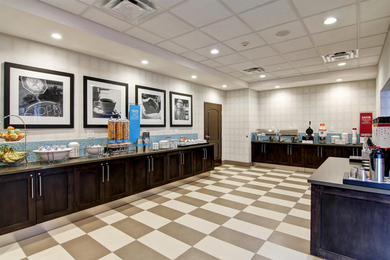 Public Area 2, Hampton Inn & Suites by Hilton Saskatoon Airport, Division No. 11