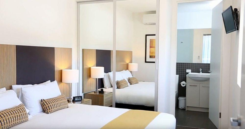 Bedroom 3, Quest King William South, Adelaide