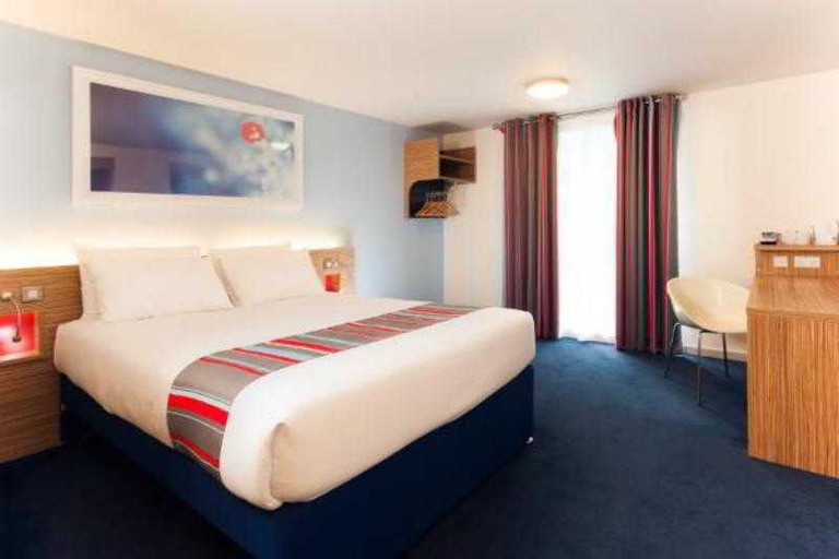 Bedroom 3, Travelodge Bethnal Green, London